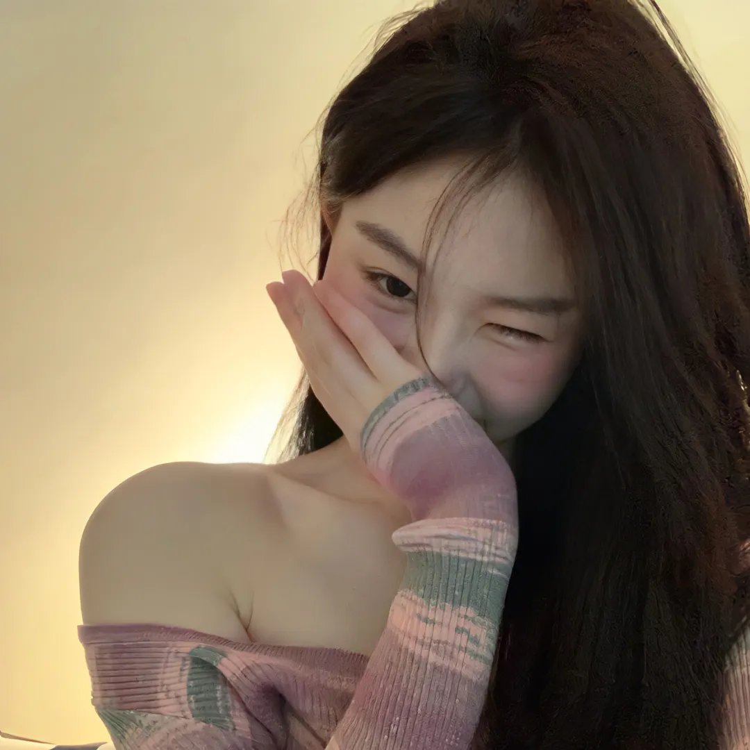 弯刀划破红玫瑰